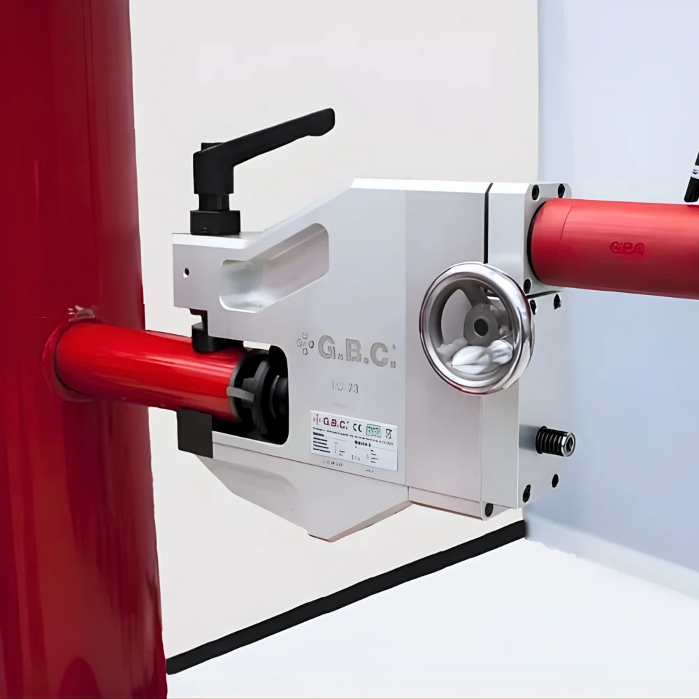 GBC TC73 rörfasmaskin monterad på rör med utvändig fastspänning vid bearbetning