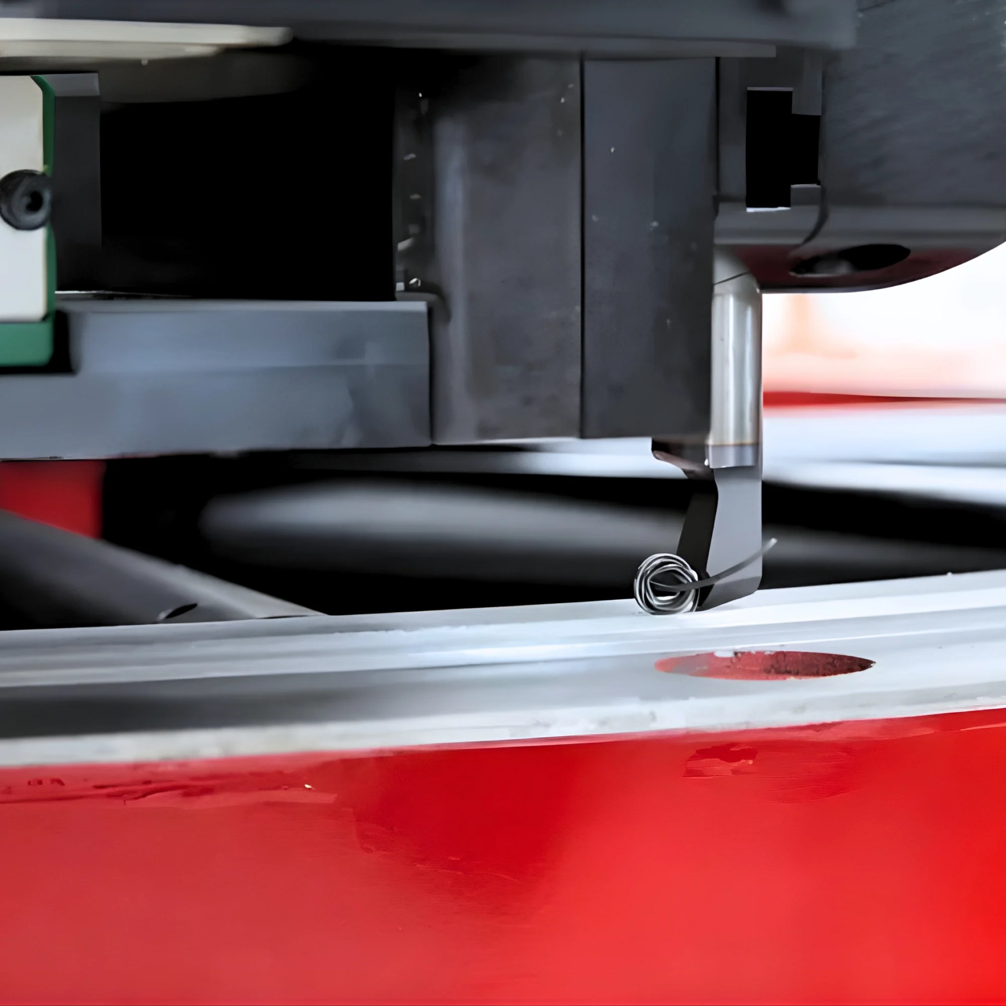 Skärverktyg som fräser spiralspår i fläns med Spider 12_70