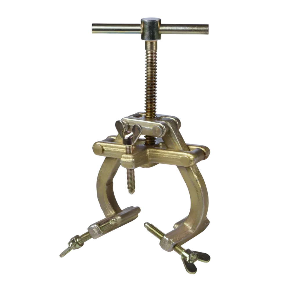 Gold Bridge rörinriktningsklämma i smitt stål för exakt och säker centrering av rör vid svetsning.