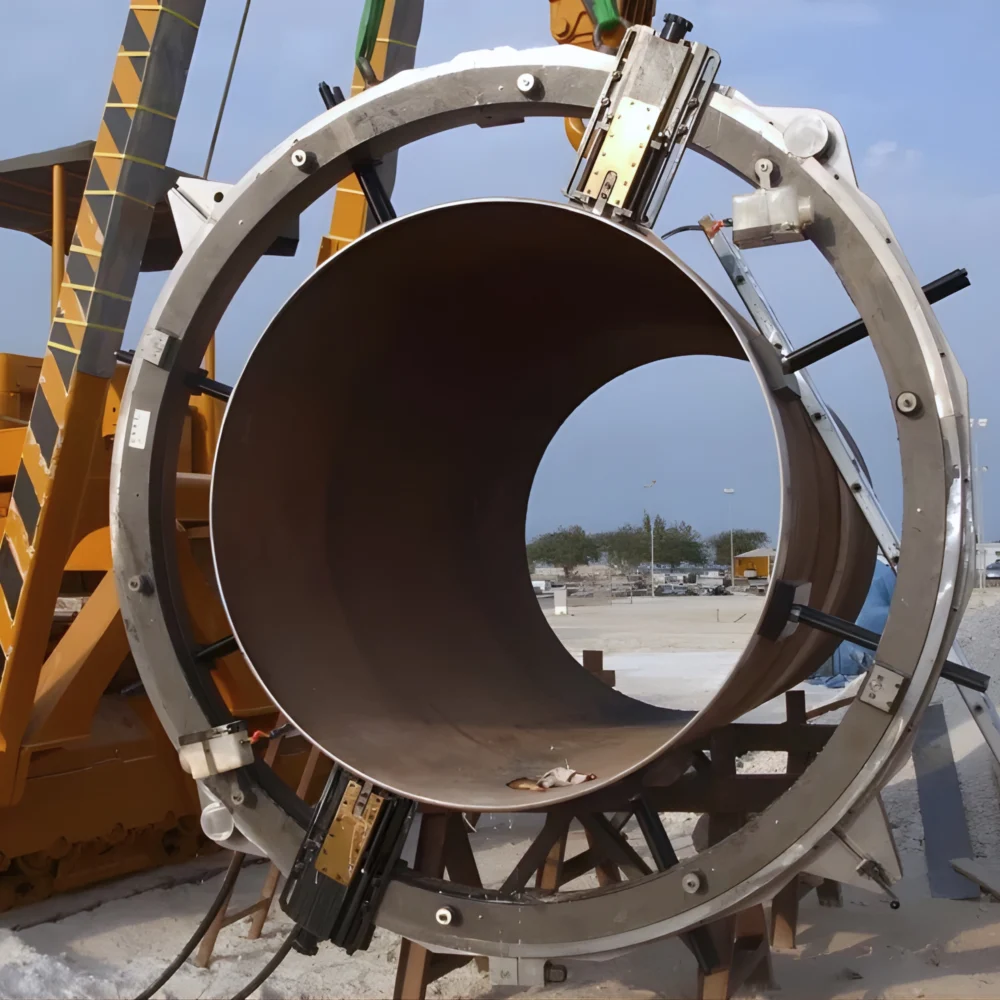 HYPERCUTTER rörkapsmaskin monterad på rörledning för kallkapning